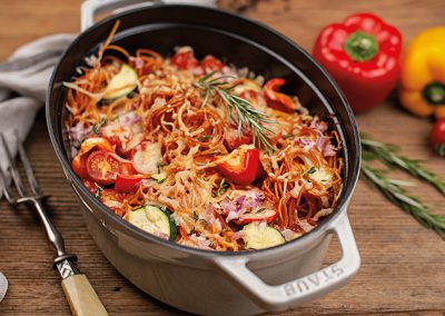 Chili-Knoblauch Spaghettiauflauf mit Gemüse & Ricotta